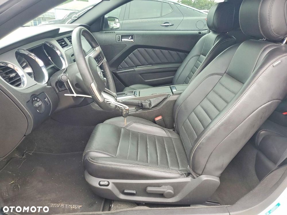 Ford Mustang 3.7 V6 Premium - 7