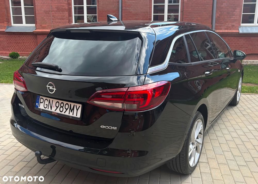 Opel Astra 1.6 CDTI Cosmo - 4