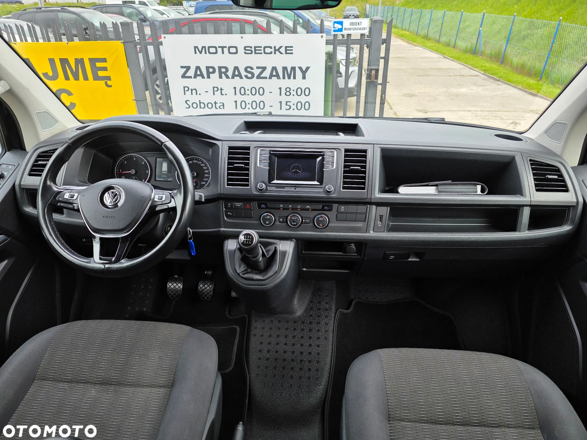 Volkswagen Caravelle 2.0 TDI L2 Comfortline - 12