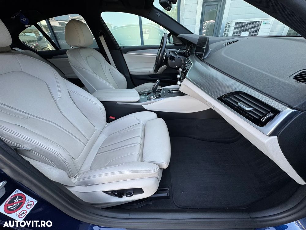 BMW Seria 5 520d xDrive AT - 25