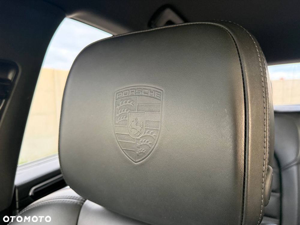 Porsche Macan S - 28