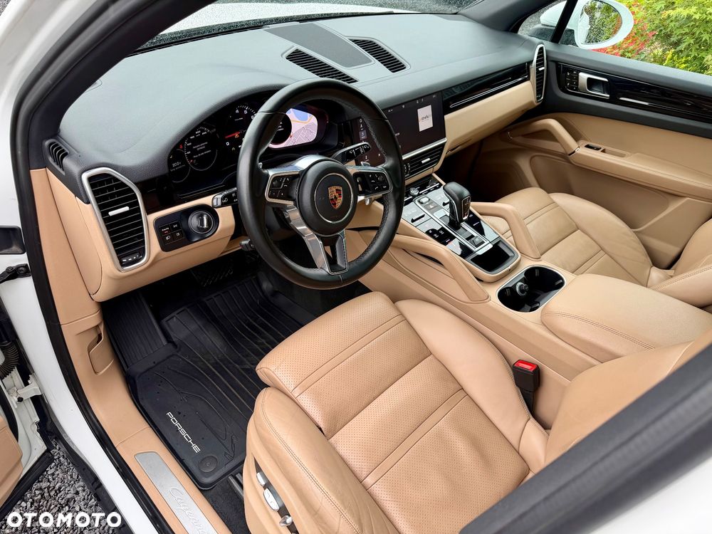 Porsche Cayenne Standard - 23