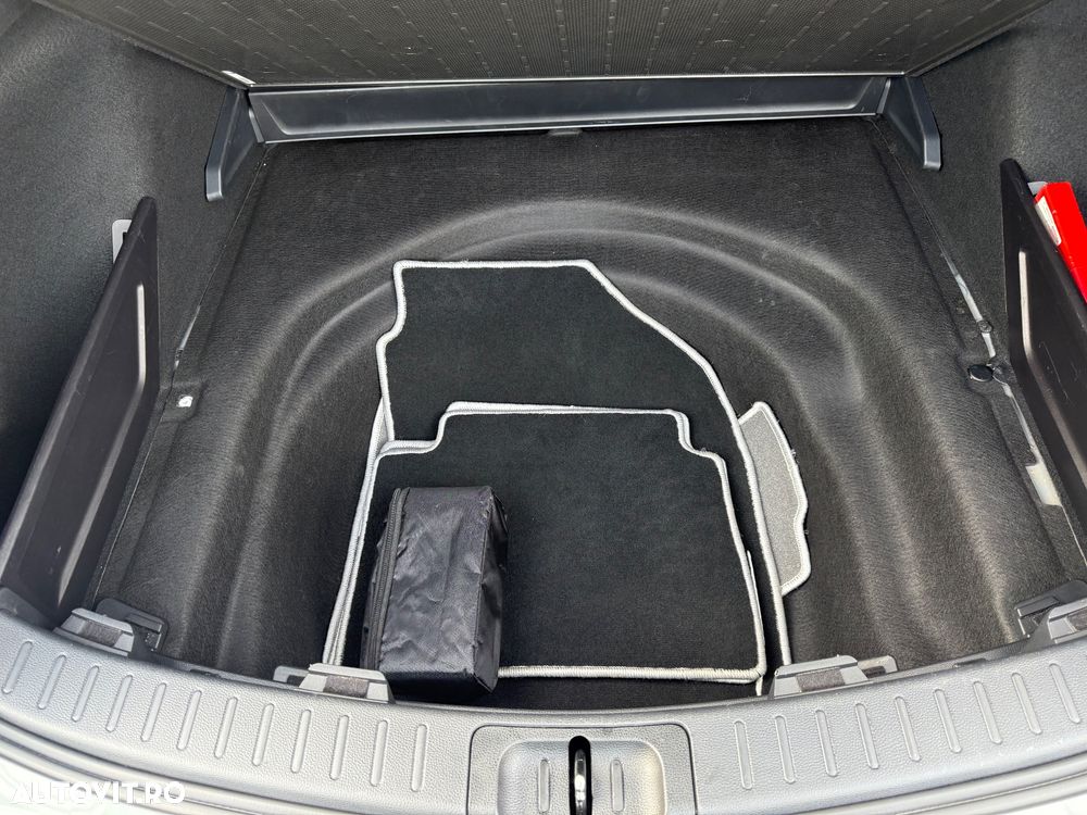 Toyota Corolla 1.8 Business Edition - 37