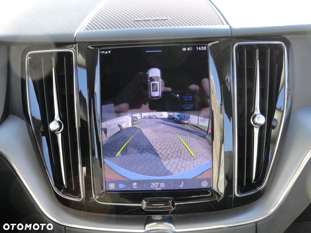 Volvo XC 60 B4 D AWD Geartronic Momentum Pro - 20
