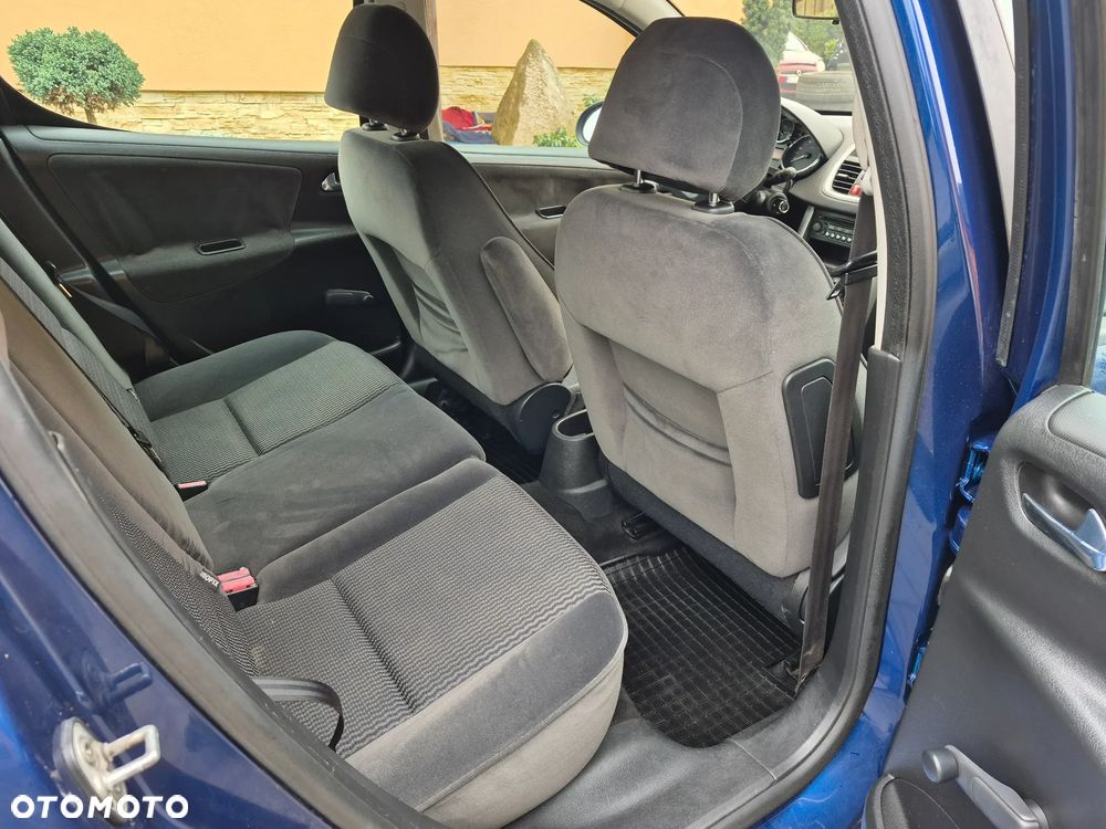 Peugeot 207 1.4 HDi Trendy - 11