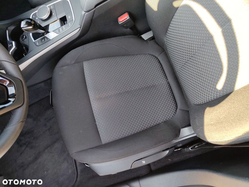 BMW Seria 1 118i Advantage - 14