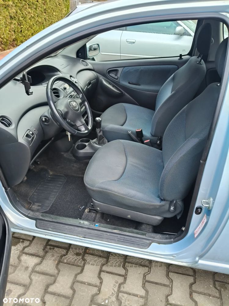 Toyota Yaris 1.0 Base - 9