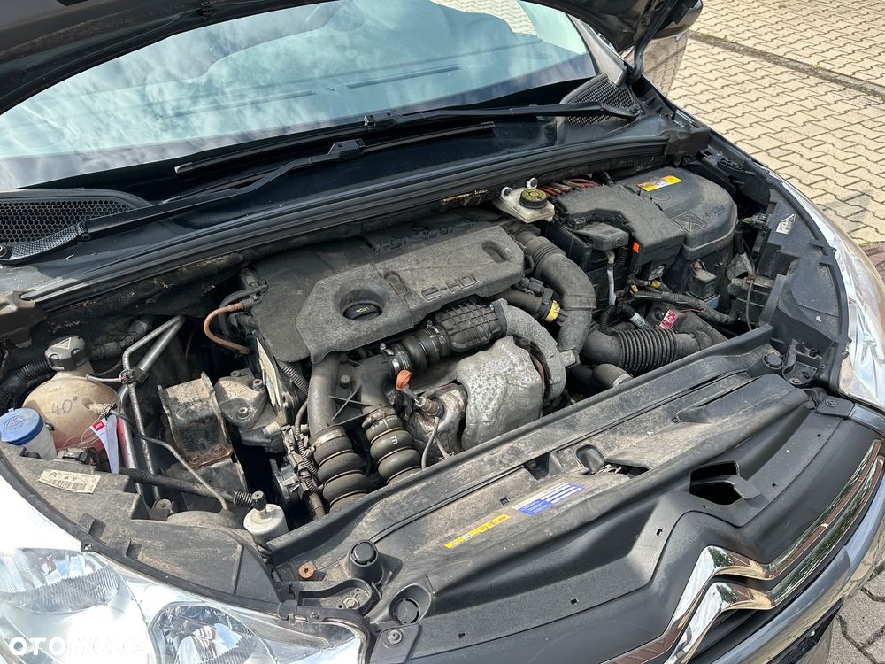 Citroën C4 e-HDi 110 EGS6 Business Class - 32