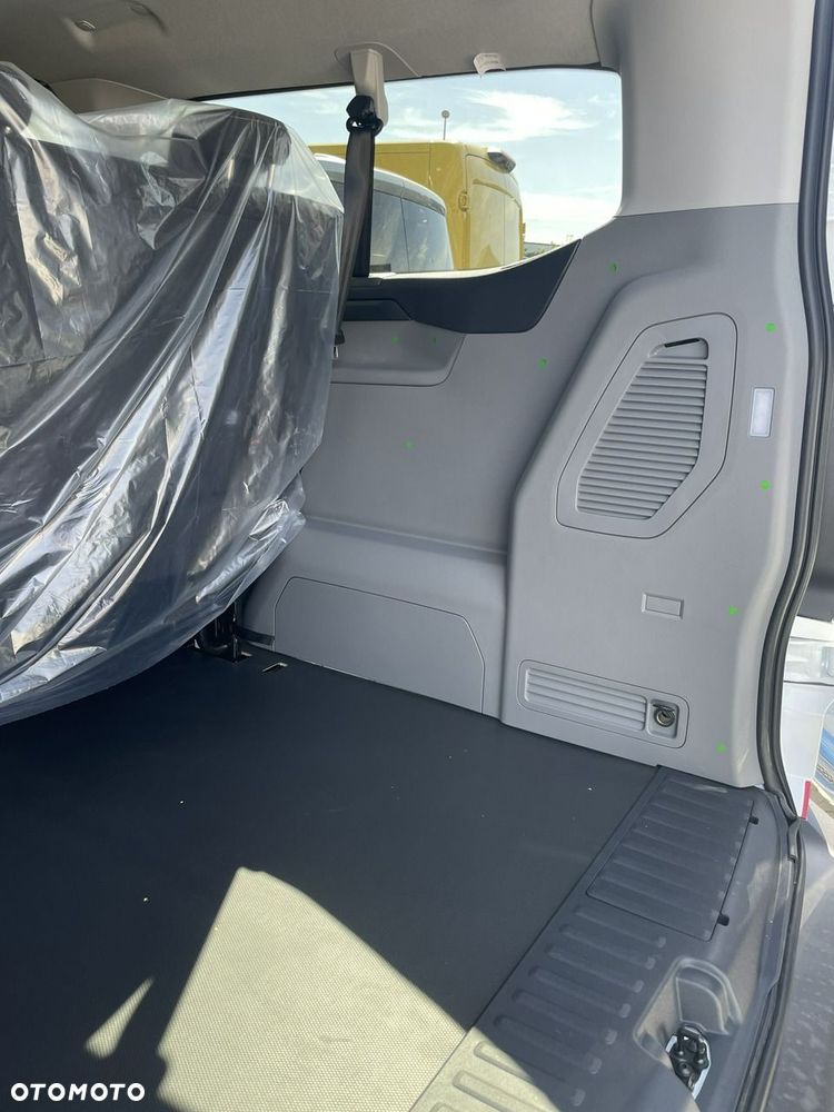 Ford Tourneo Custom - 7
