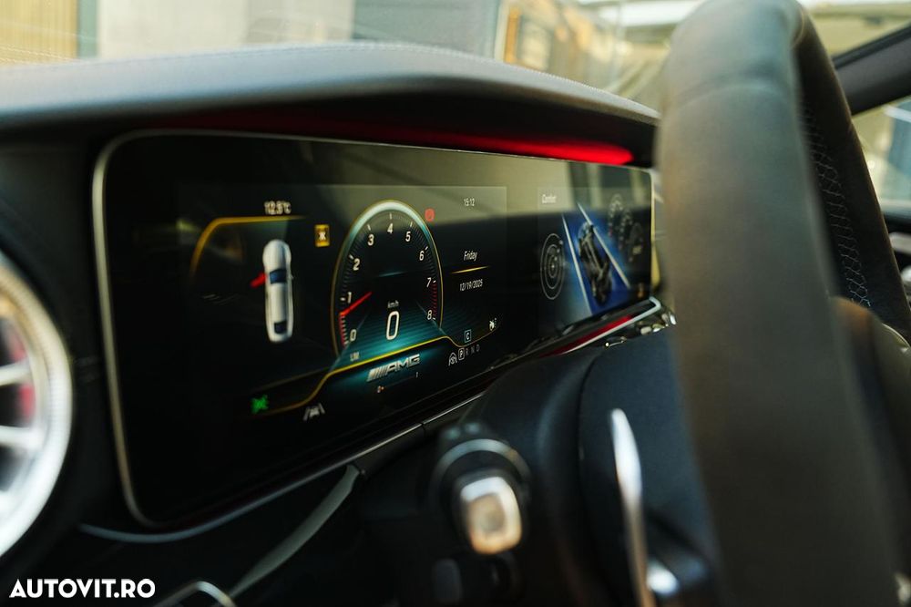 Mercedes-Benz AMG GT 4-door Coupe 63 4Matic Speedshift MCT 9G - 25