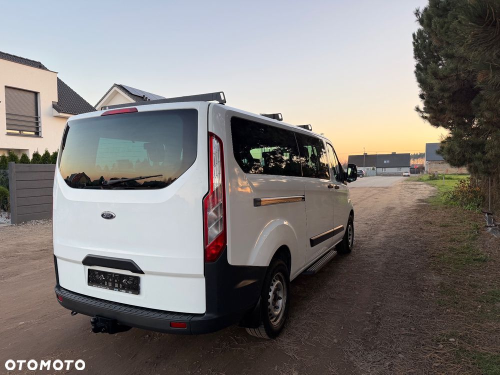 Ford Tourneo Custom 300 L2H1 VA Limited - 4