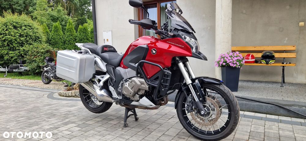 Honda VFR - 8