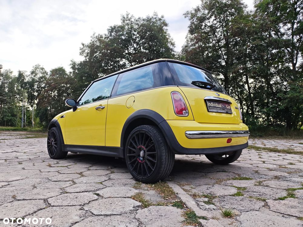 MINI ONE D - 22