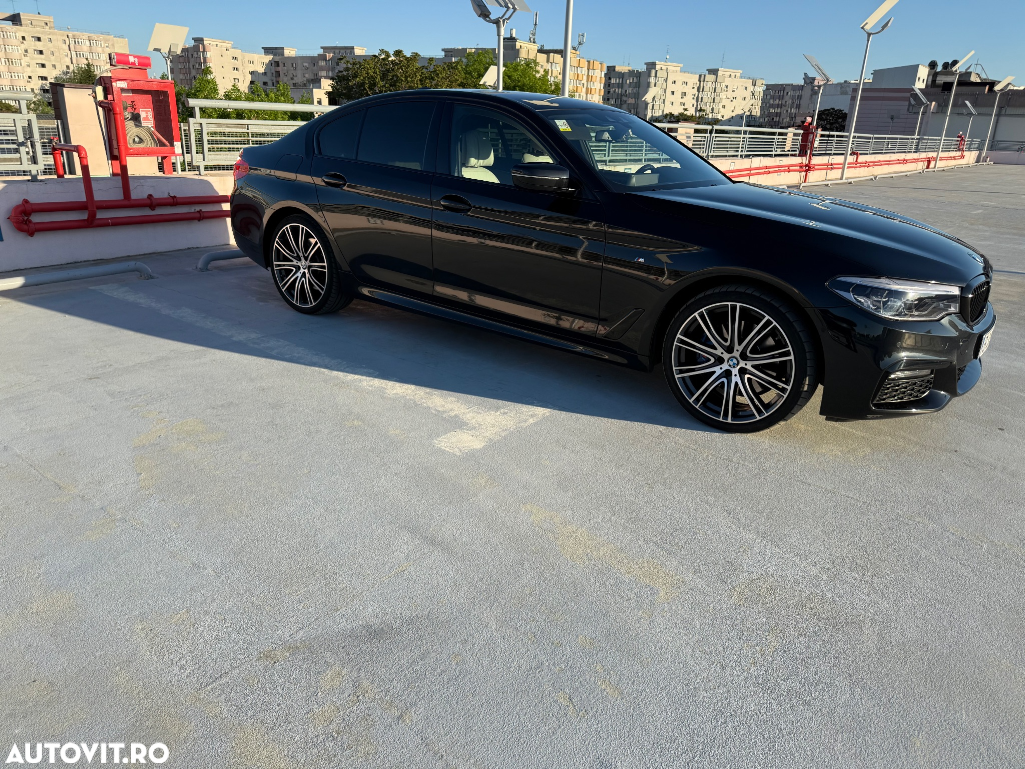 BMW Seria 5 530d xDrive AT - 4
