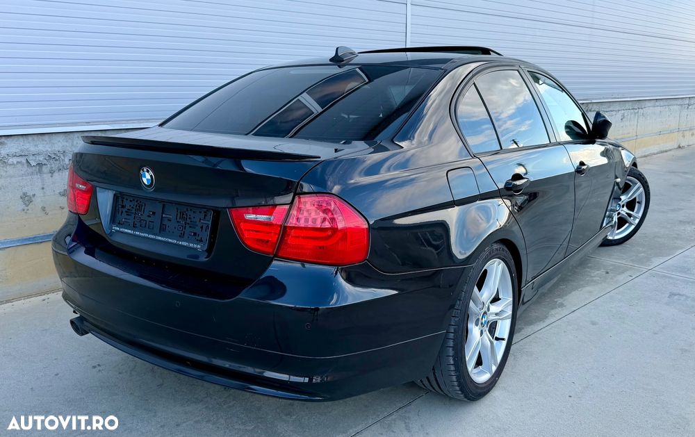 BMW Seria 3 320d DPF Aut. Edition Sport - 18