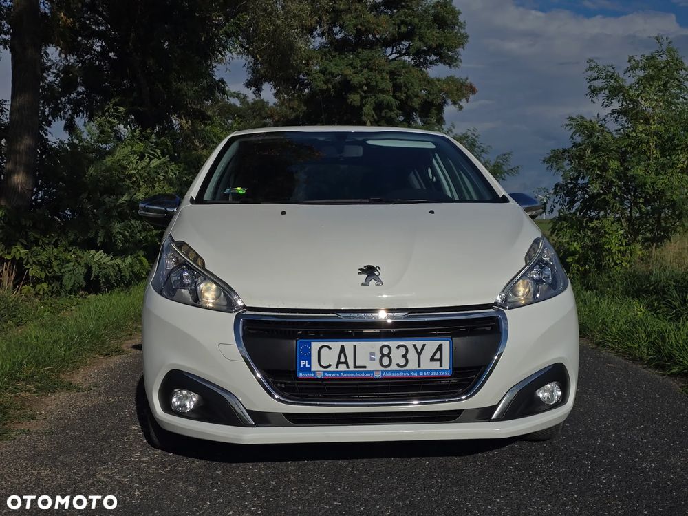 Peugeot 208 - 3