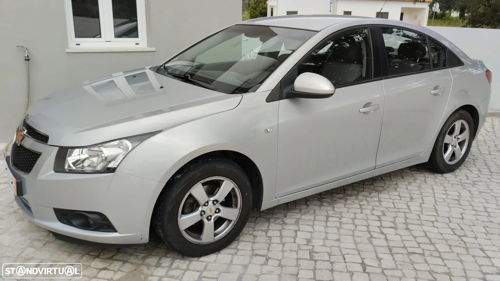 Chevrolet Cruze 1.6 LS - 3