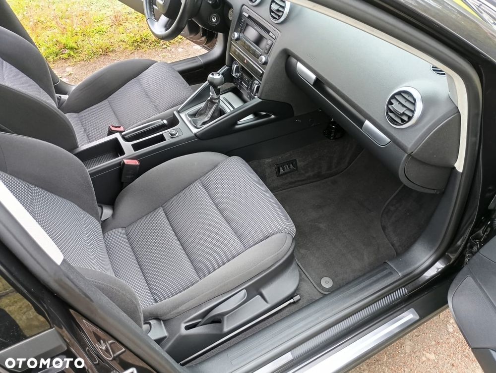 Audi A3 Sportback 2.0 TDI DPF Ambition - 4