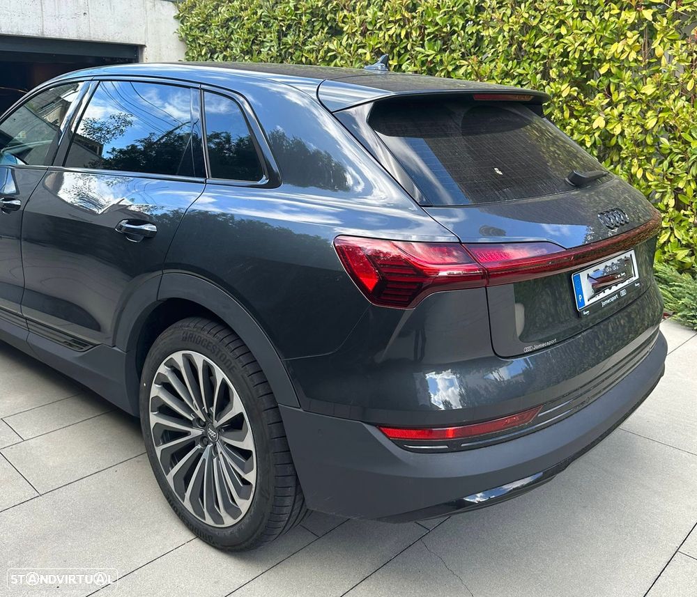 Audi e-tron 55 quattro S line - 4