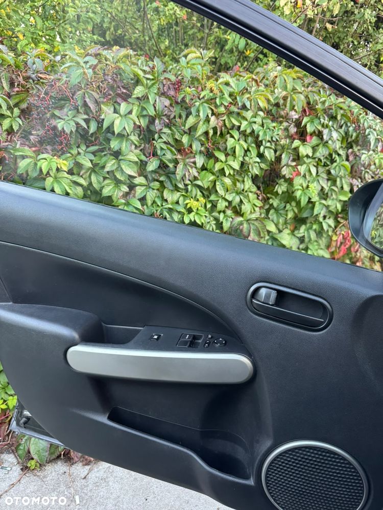 Mazda 2 - 8