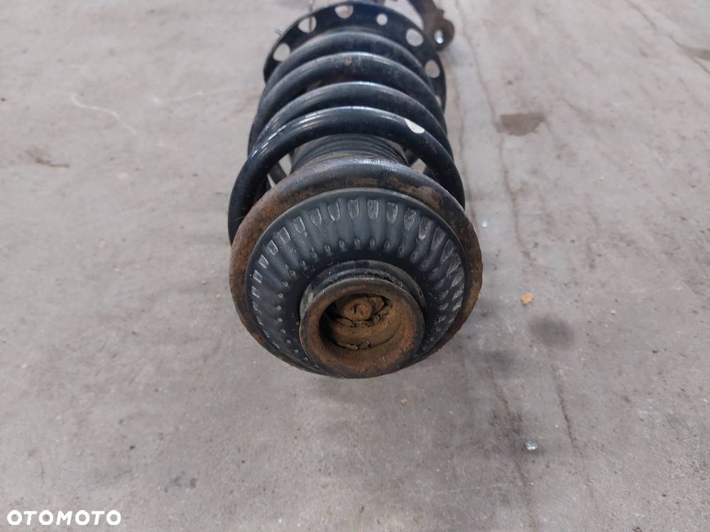 AMORTYZATOR SPRĘŻYNA ZWROTNICA PRAWY PRZÓD OPEL ASTRA H - 2