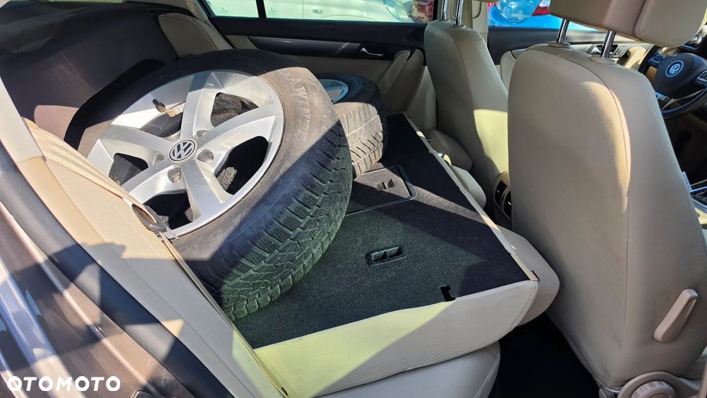 Volkswagen Passat 2.0 TDI Highline DSG - 16