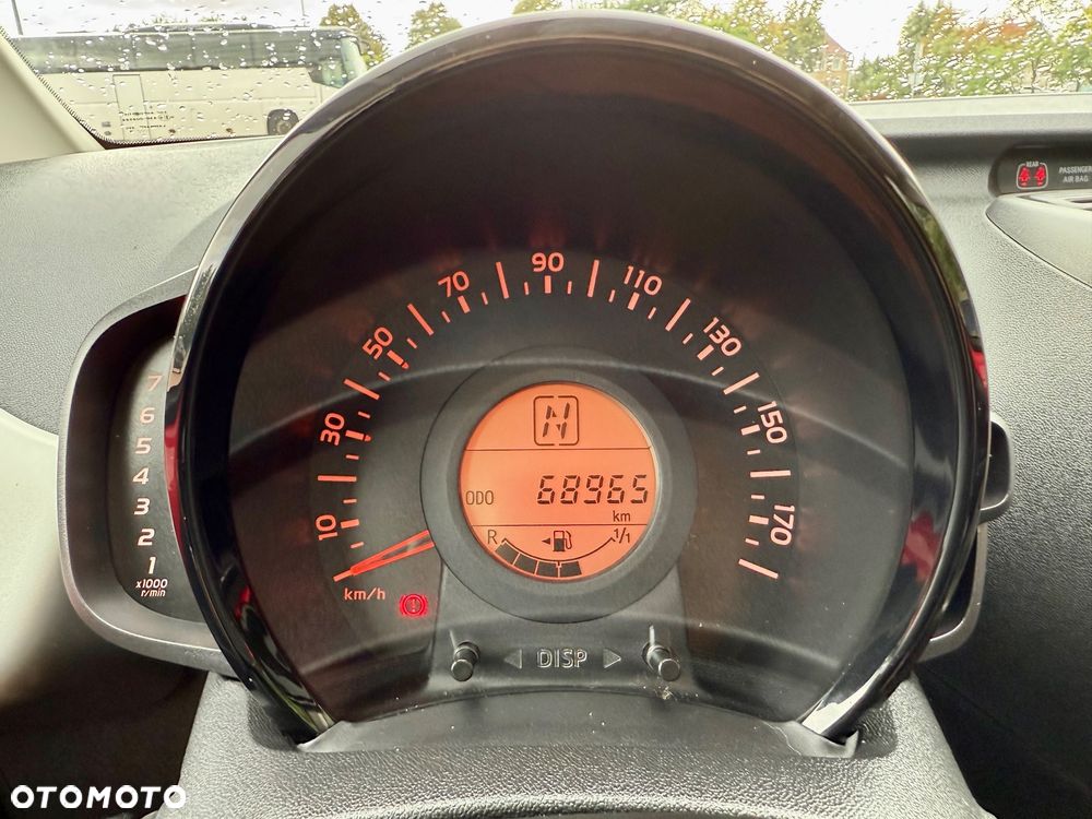 Toyota Aygo - 30