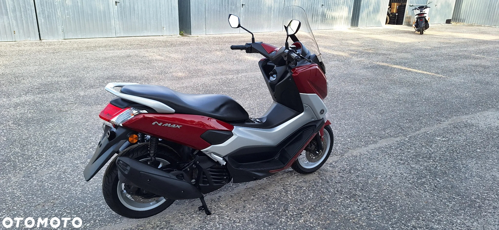 Yamaha NMAX - 10