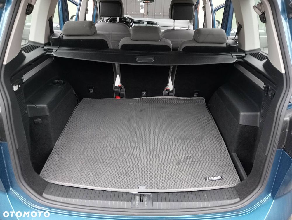 Volkswagen Touran 2.0 TDI SCR (BlueMotion Technology) DSG Comfortline - 9