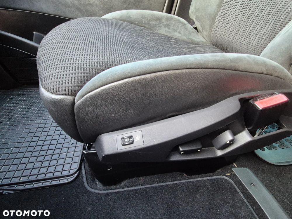 Citroën C8 2.0 HDi Exclusive - 11