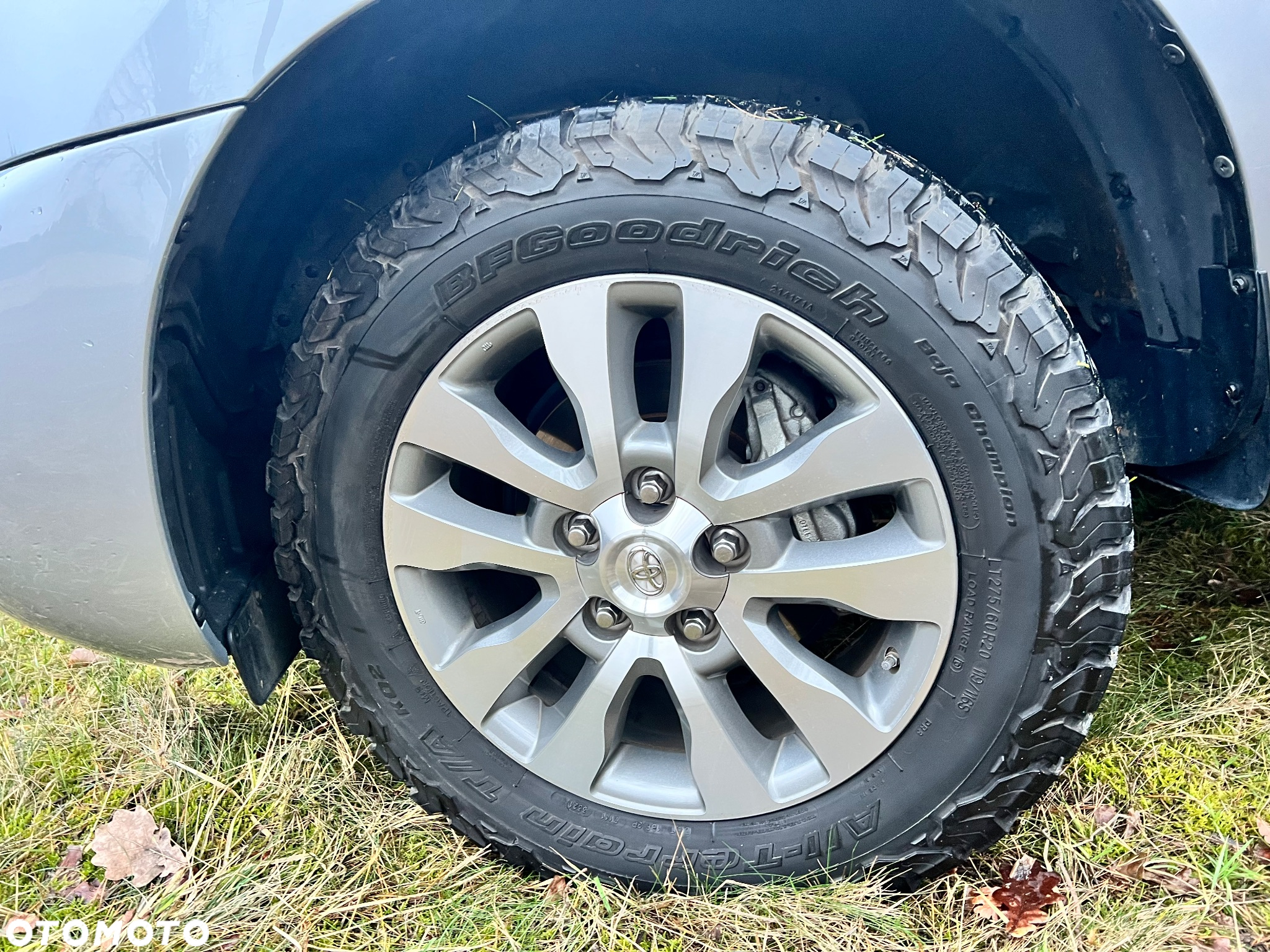 Toyota Sequoia - 15
