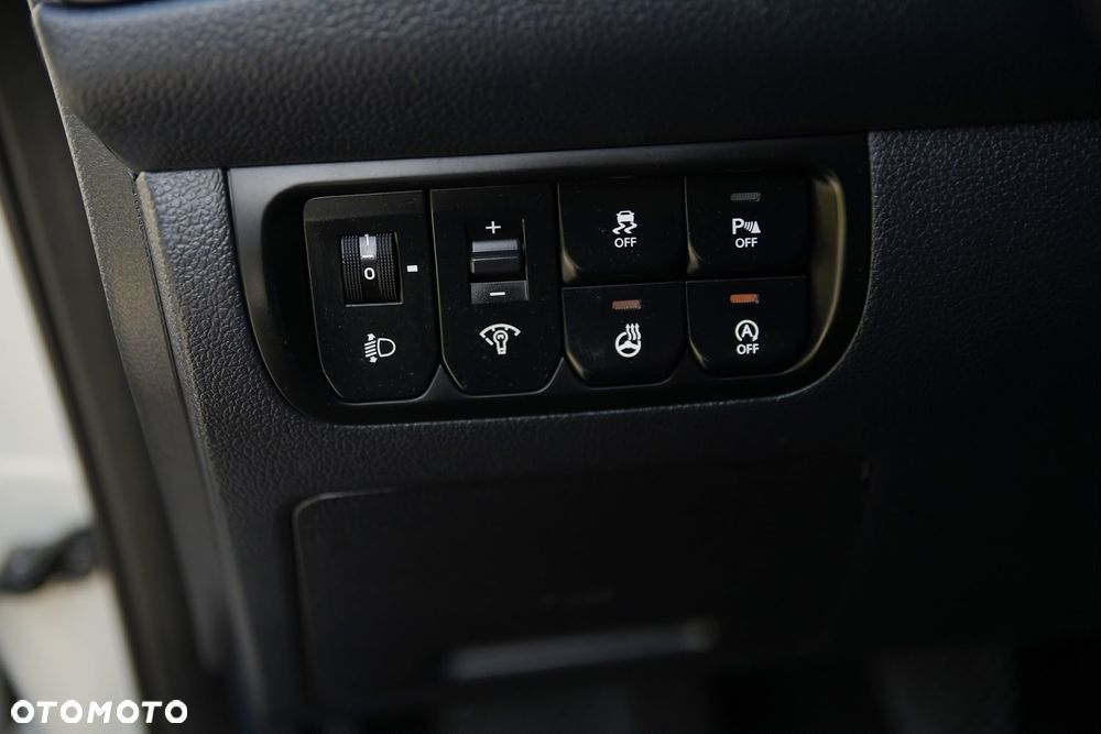 Kia Rio - 33