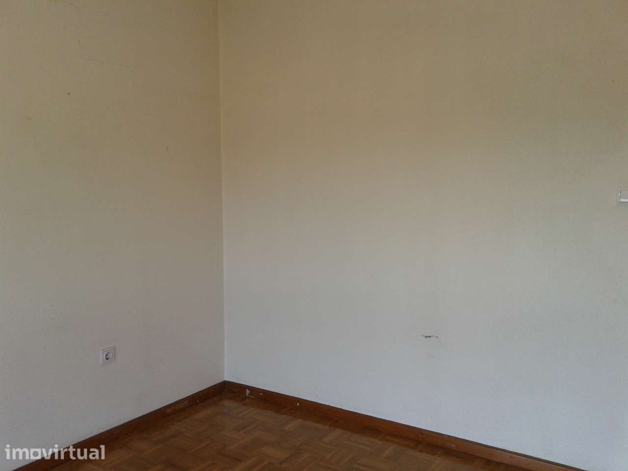 Arrenda-se apartamento T2 com garagem e terraço em Gondomar - Grande imagem: 4/32