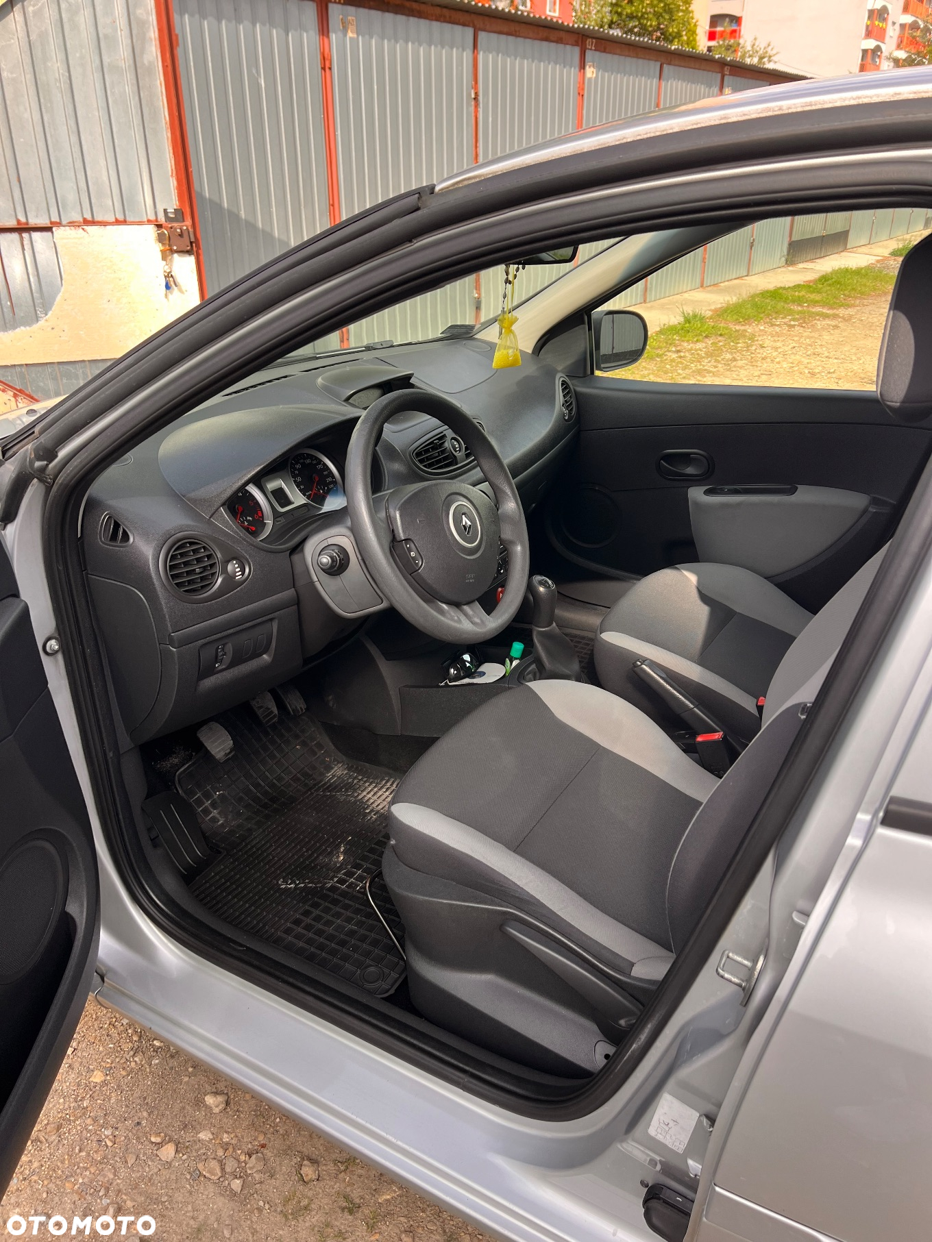 Renault Clio - 8