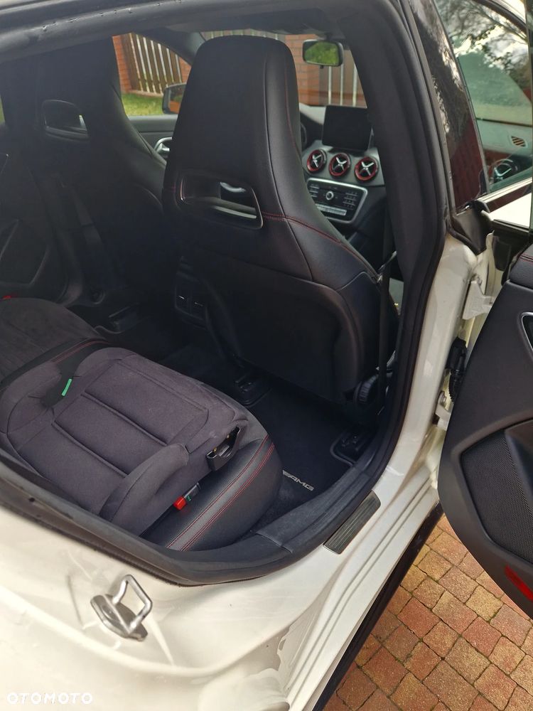 Mercedes-Benz CLA - 8