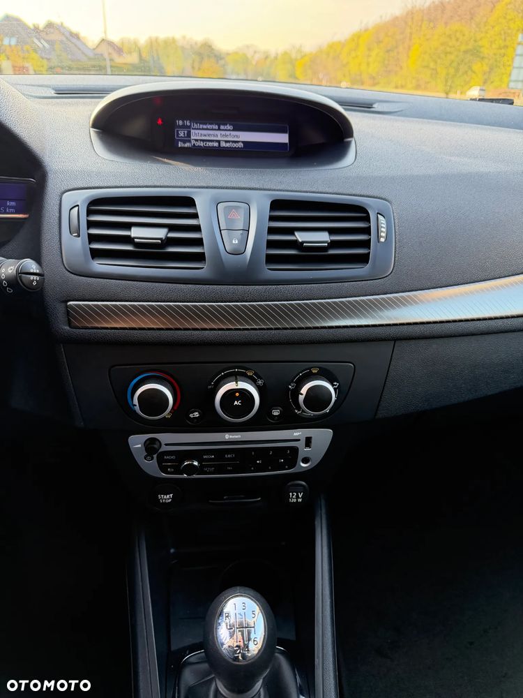 Renault Megane 1.6 16V 110 LIMITED - 18