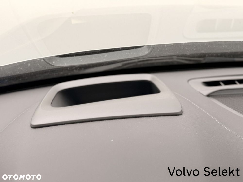 Volvo XC 90 - 25