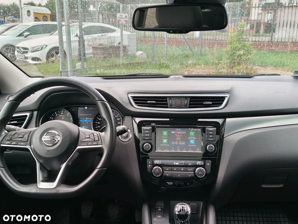 Nissan Qashqai 1.3 DIG-T N-Connecta - 10