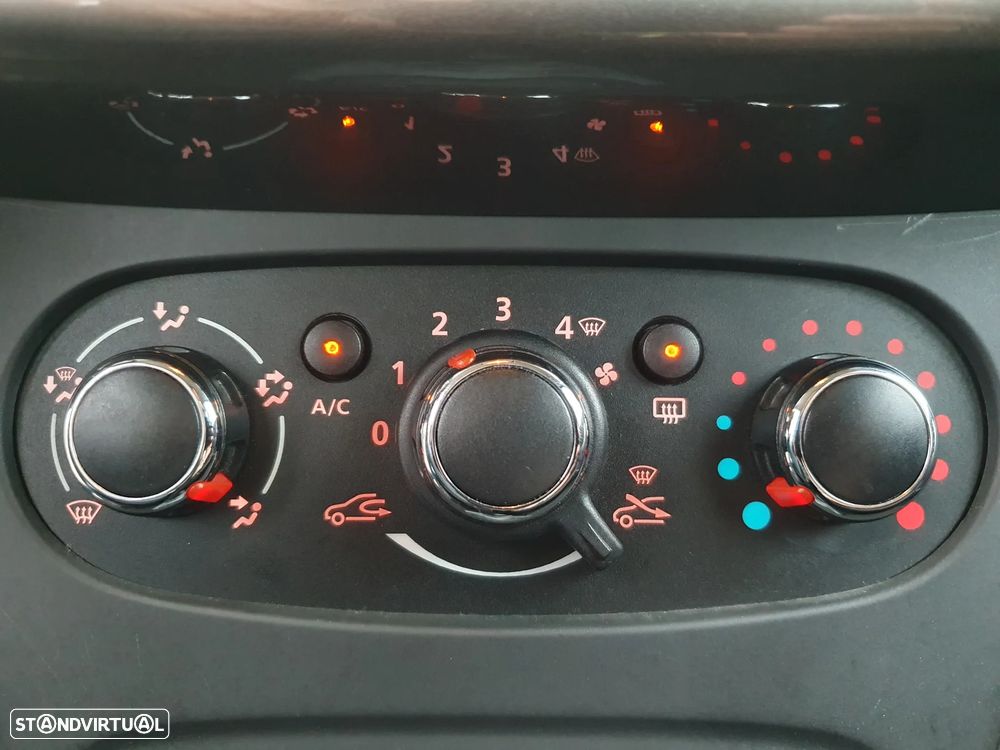 Dacia Sandero - 34