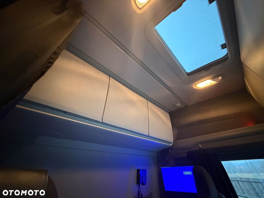 Scania S450 2020/21 ASO kontakt TV cała na poduszce z Niemiec - 32