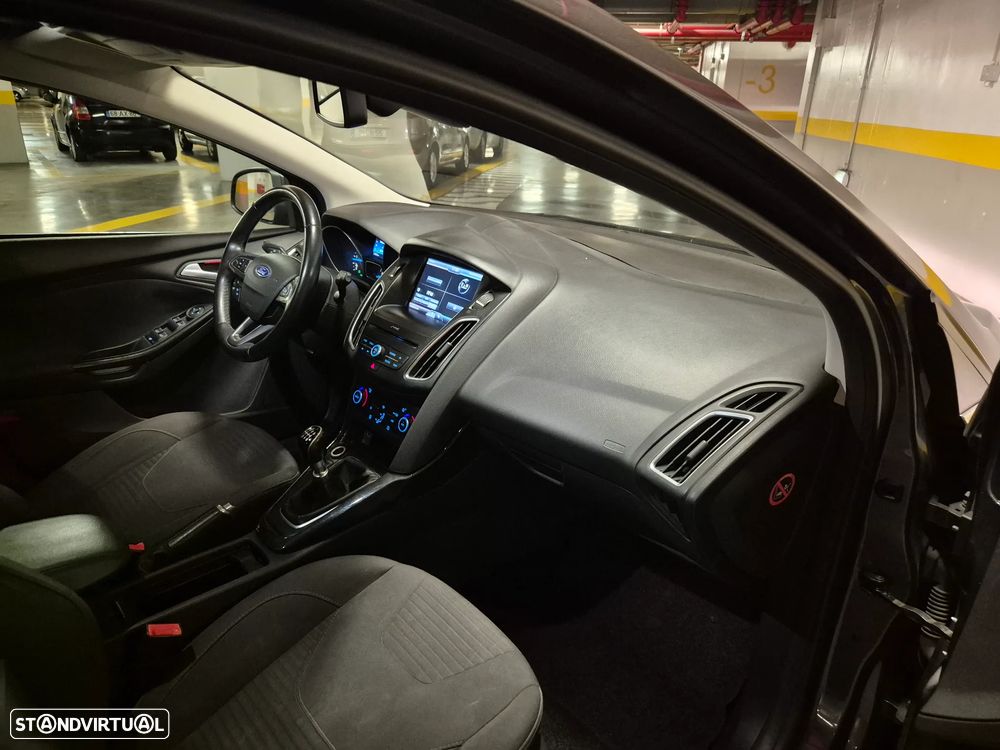 Ford Focus SW 1.5 TDCi Titanium - 31