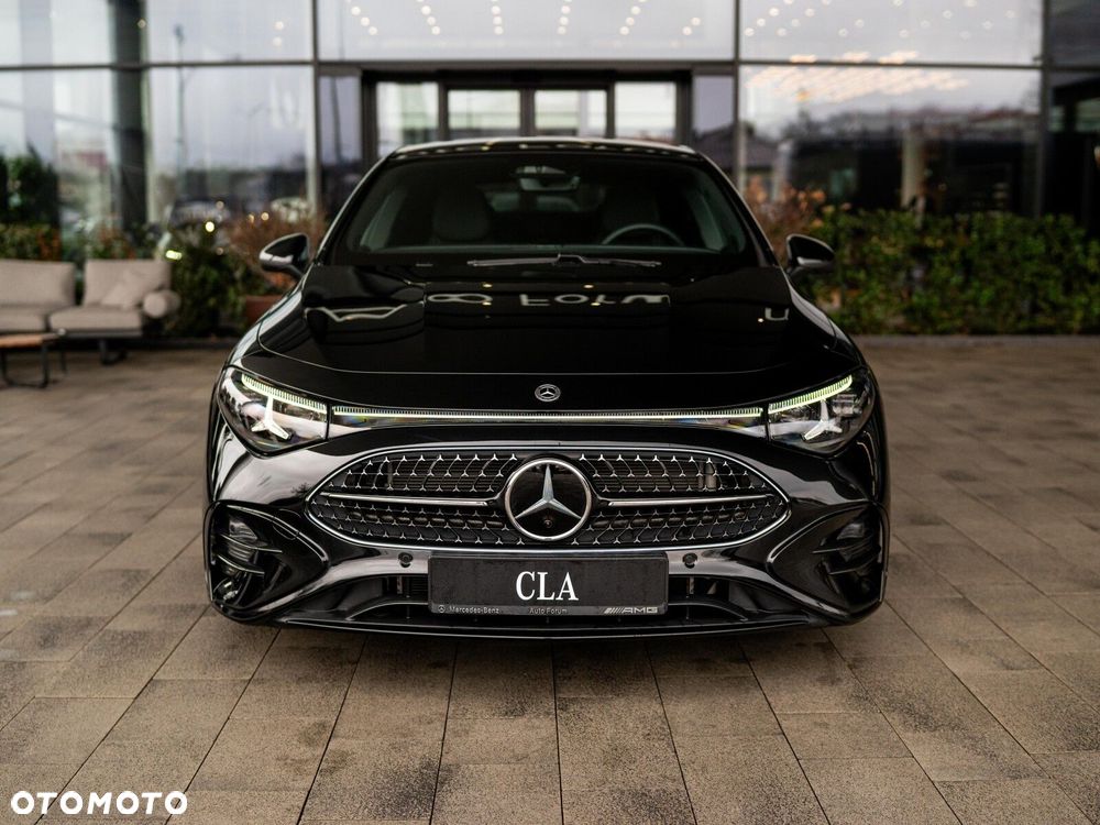 Mercedes-Benz CLA - 2