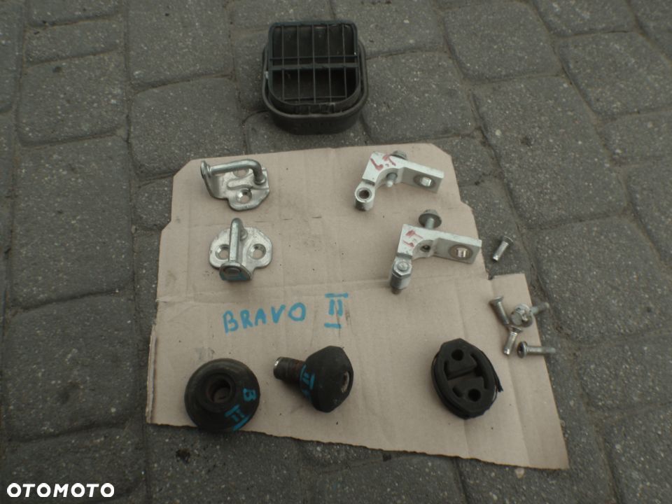 zawias rygiel zamek drzwi z klapka karoserji fiat bravo II  wszystkie części do bravo  2 - 7