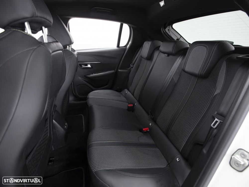 Peugeot 208 1.5 BlueHDi GT - 11