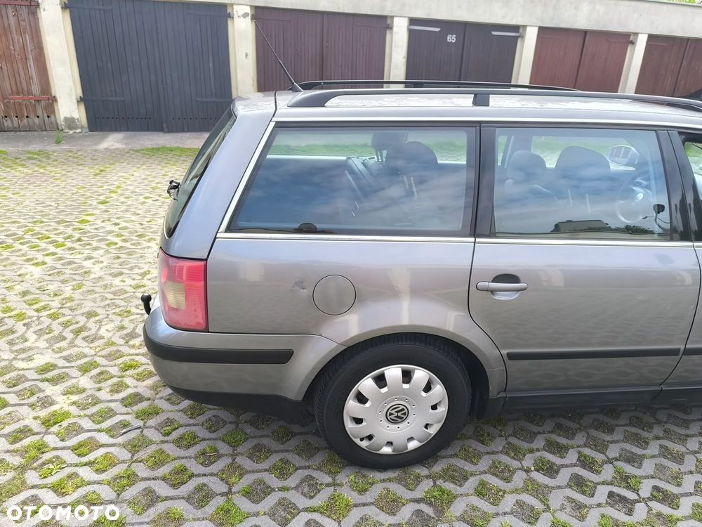 Volkswagen Passat - 21
