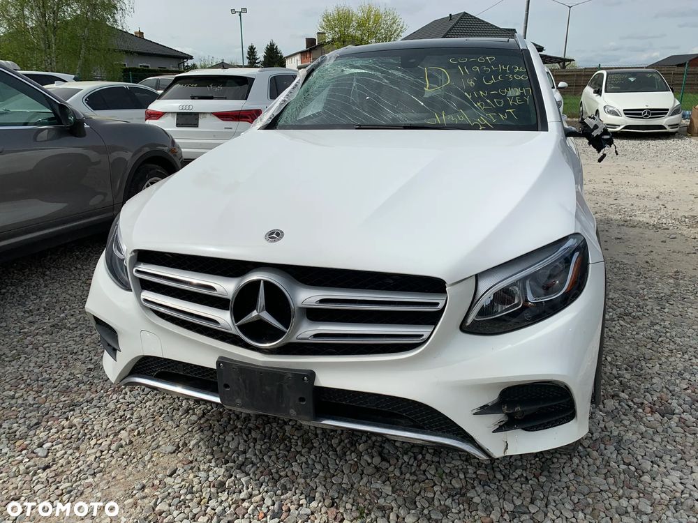 Mercedes-Benz GLC - 7