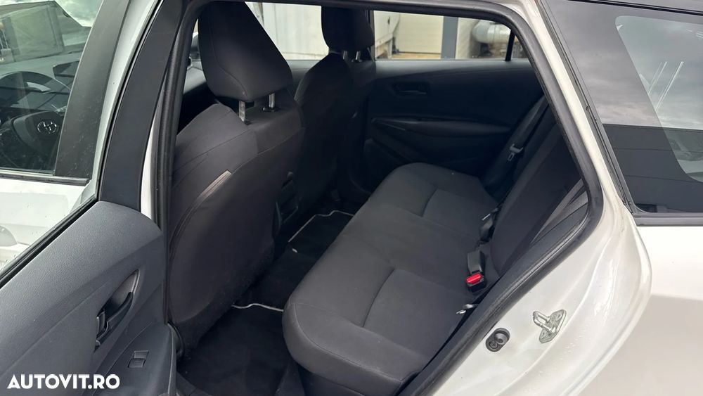 Toyota Corolla 1.8 HSD Eco - 31