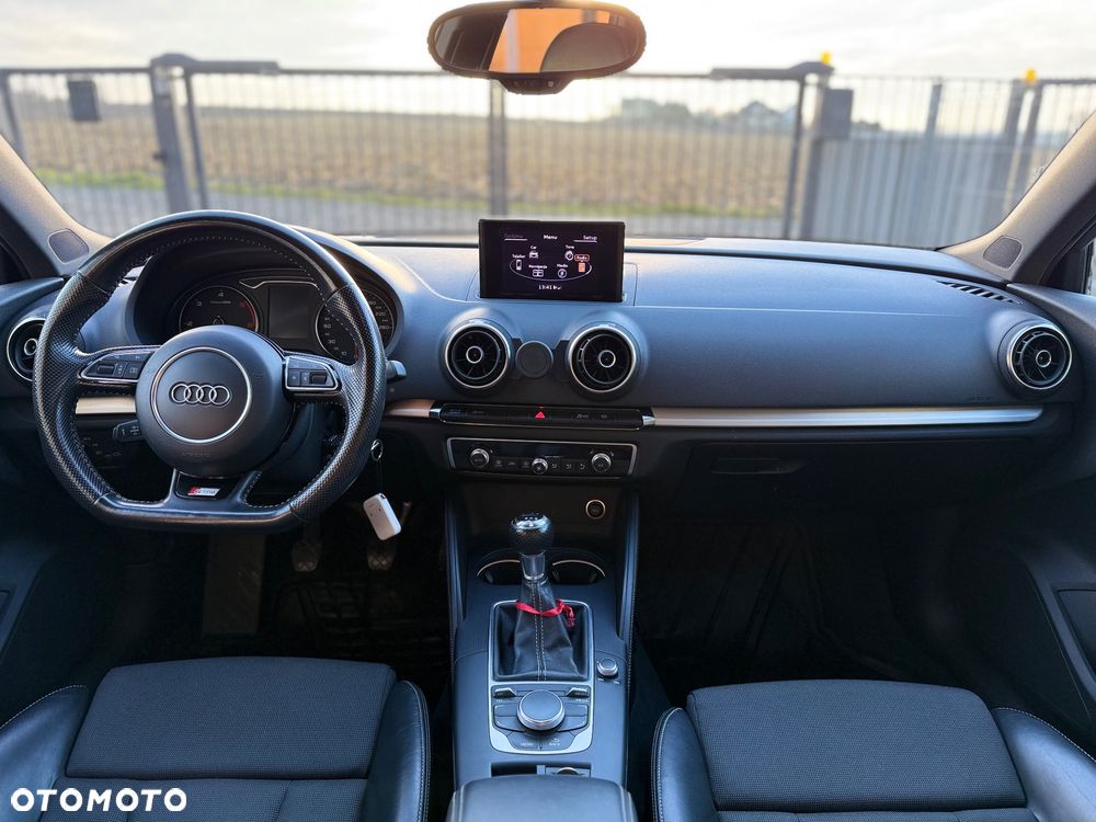 Audi A3 Sportback 1.6 TDI DPF S line Sportpaket - 10