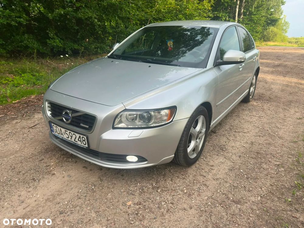 Volvo S40 D3 R-Design - 9