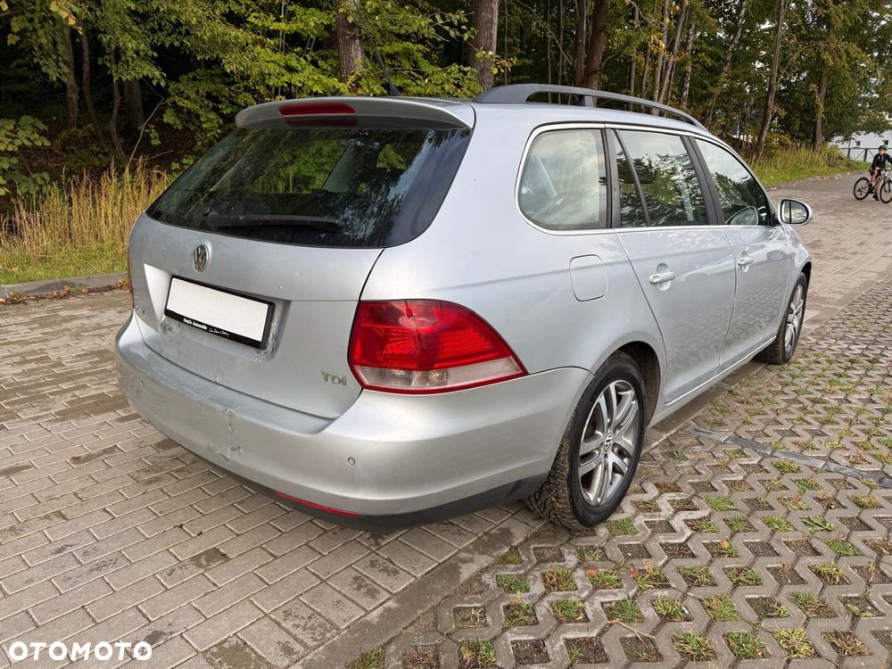 Volkswagen Golf - 4